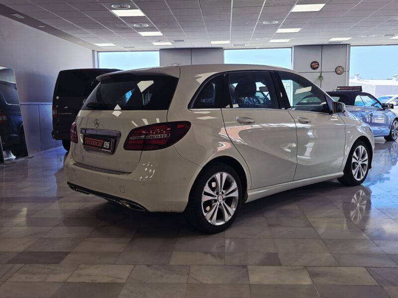 MERCEDES-BENZ Clase B 180 d 5p.