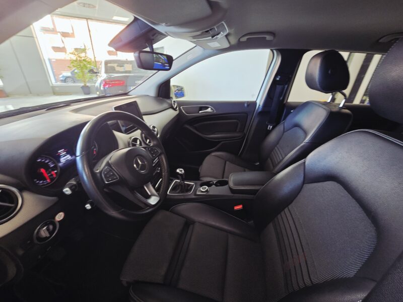 MERCEDES-BENZ Clase B 180 d 5p.