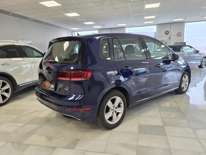 VOLKSWAGEN Golf sportvan 1600 tdi 120 CV