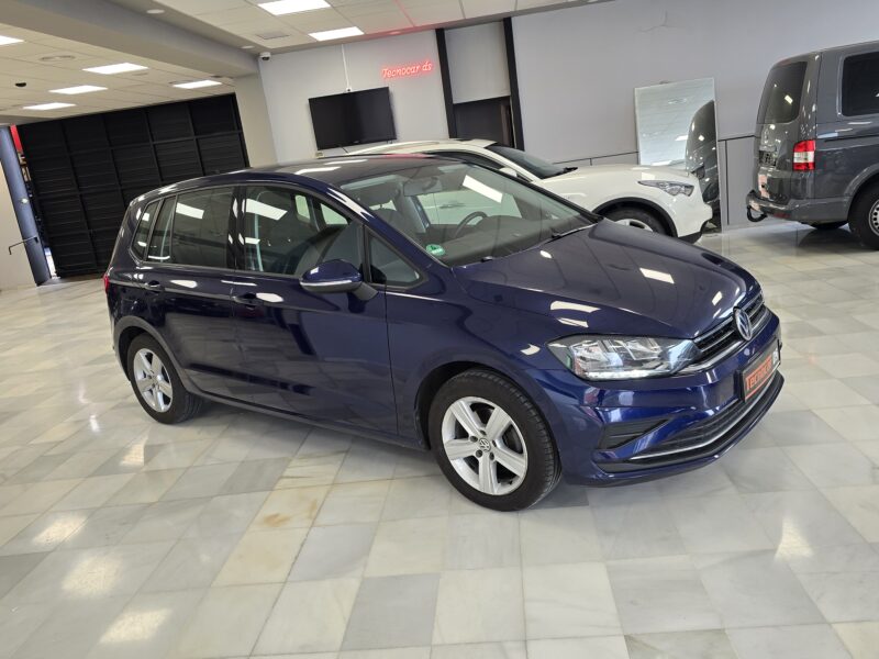 VOLKSWAGEN Golf sportvan 1600 tdi 120 CV
